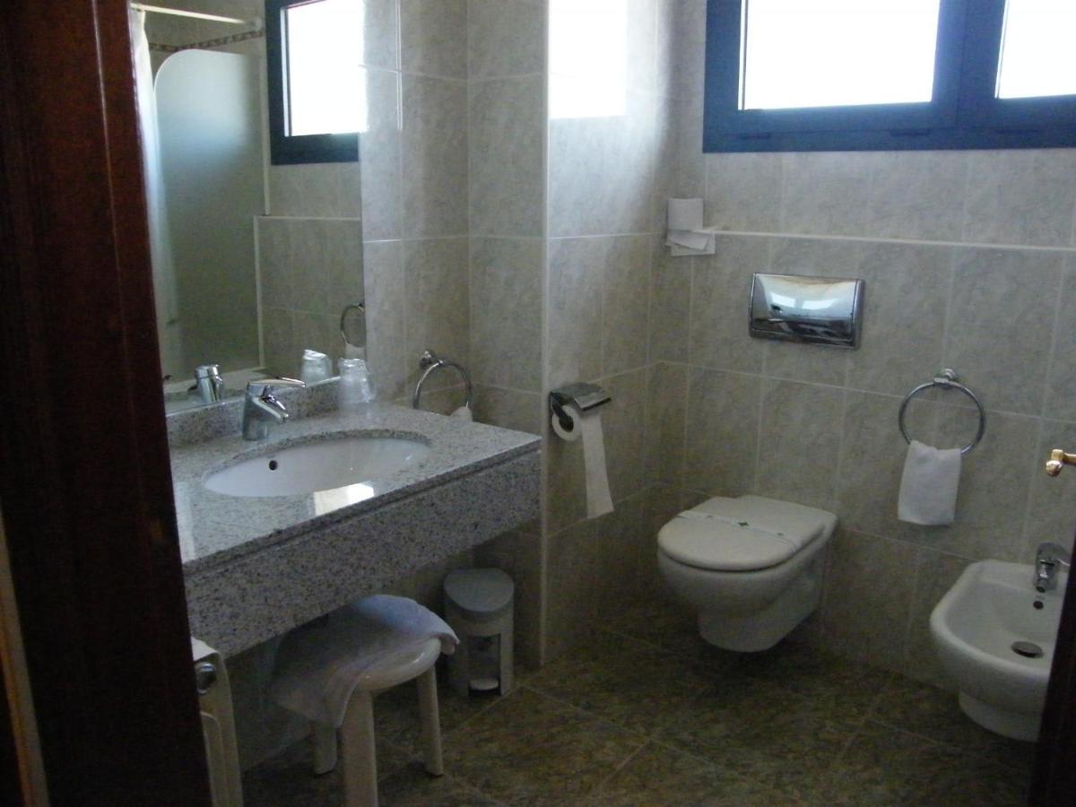 Hotel Magallón Caspe Szoba fotó