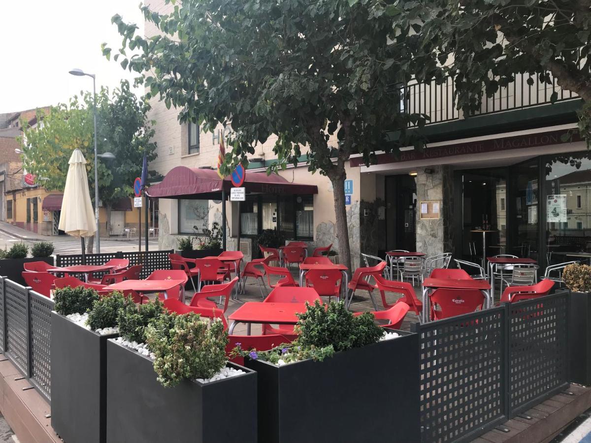 Hotel Magallón Caspe Kültér fotó